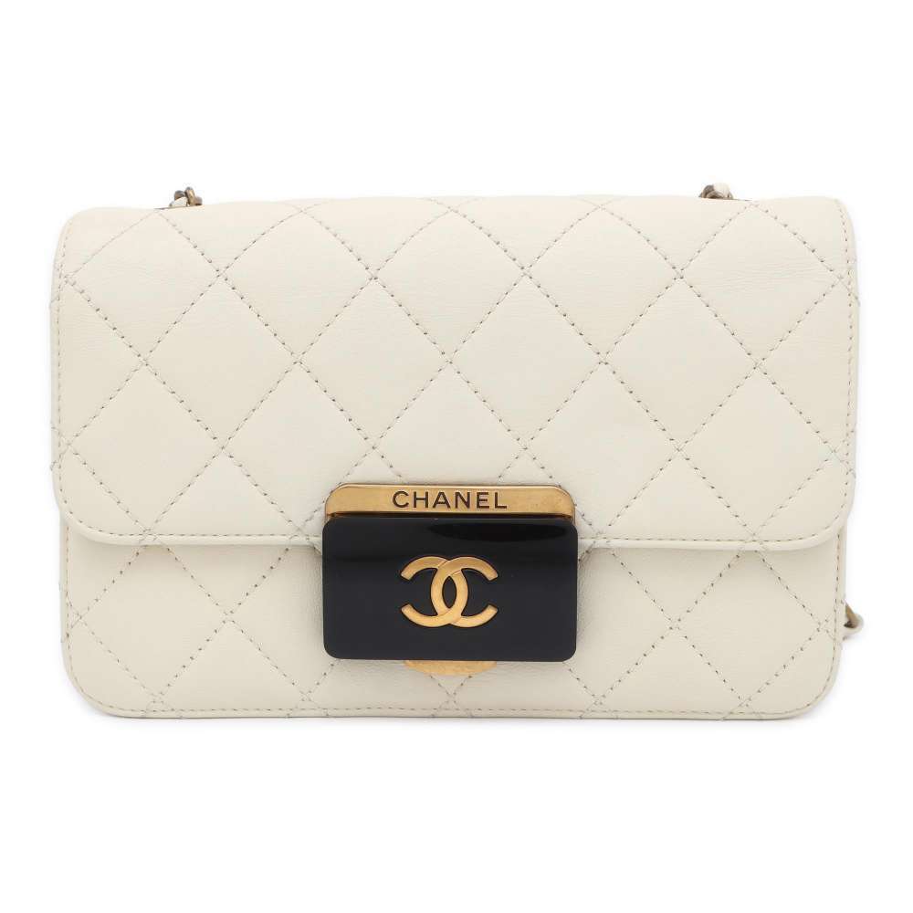 CHANEL Beauty Lock Chain Shoulder Bag White